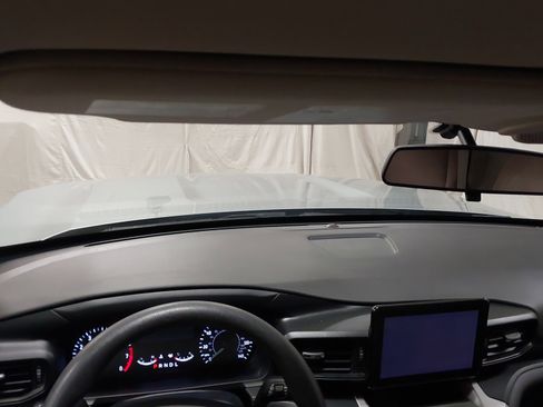 Used 2021 Ford Explorer 4WD image 26