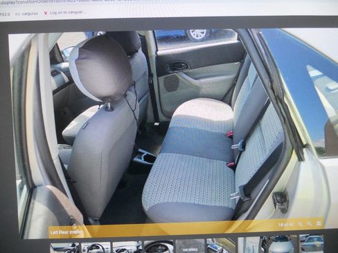 Used 2006 Ford Focus SES FWD image 16
