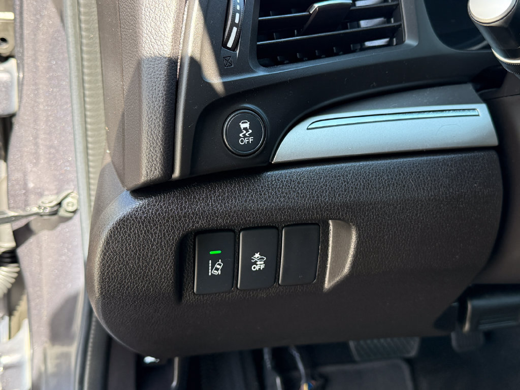 Used 2019 Acura ILX w/ Premium Package FWD image 25