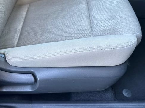 Used 2024 Nissan Rogue SV FWD image 23