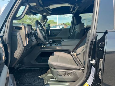 New 2025 GMC Hummer EV 3X w/ LPO, Dark Essentials Package image 23