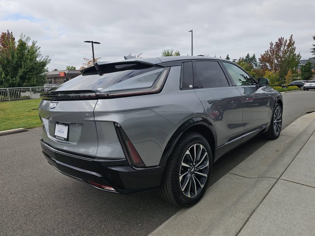 New 2027 Cadillac Lyriq Sport AWD/4WD image 7
