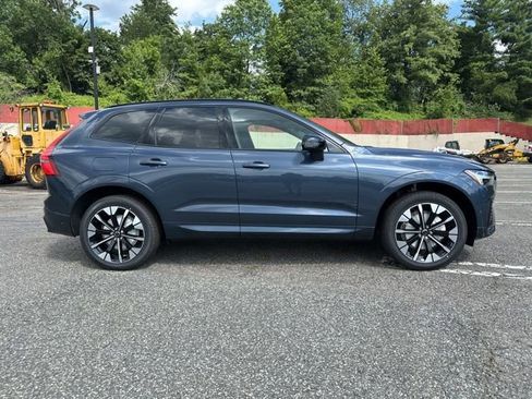 New 2026 Volvo XC60 B5 Plus w/ Protection Package Premier image 8