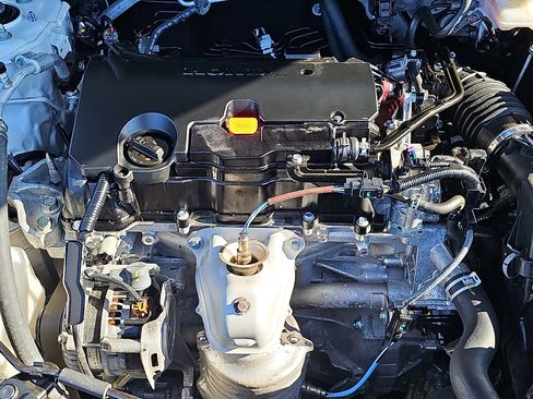 Used 2023 Honda HR-V Sport image 26