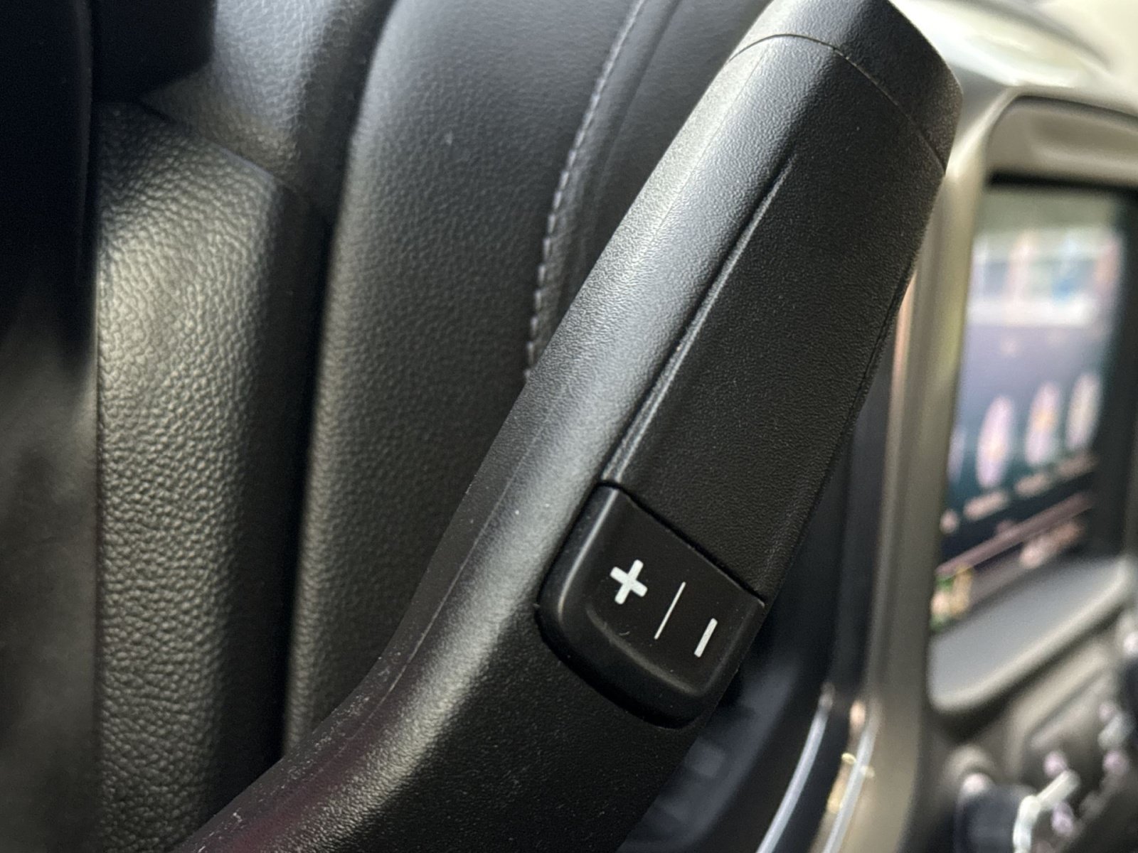 Used 2019 Chevrolet Silverado 1500 LT Trail Boss w/ Convenience Package AWD/4WD image 23
