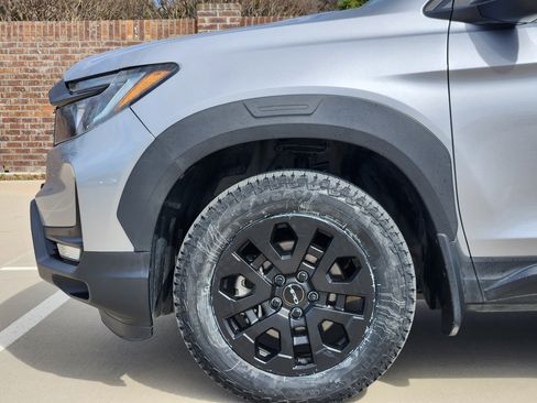 Used 2023 Honda Passport TrailSport image 10