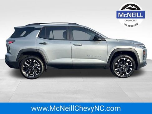 New 2026 Chevrolet Equinox RS w/ Convenience Package III image 8