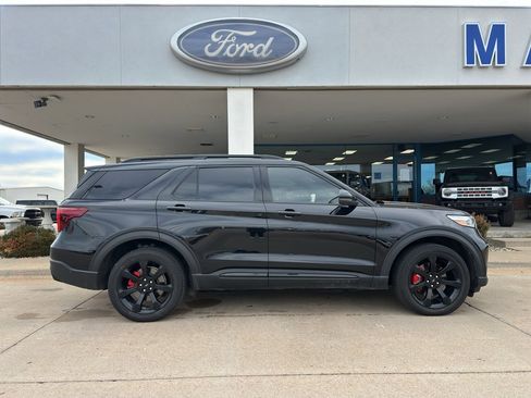 Used 2021 Ford Explorer ST w/ Equipment Group 401A image 7