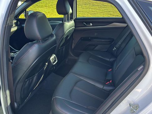 Used 2023 Kia K5 GT image 9