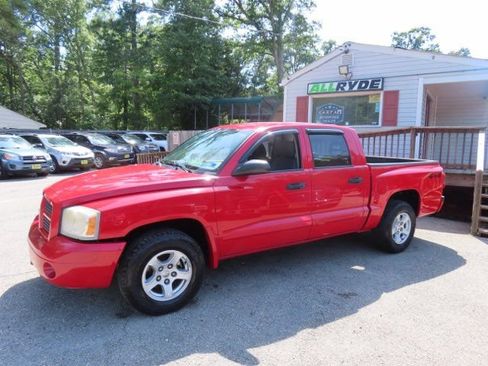 Used 2006 Dodge Dakota SLT w/ Sport Appearance Group AWD/4WD image 1