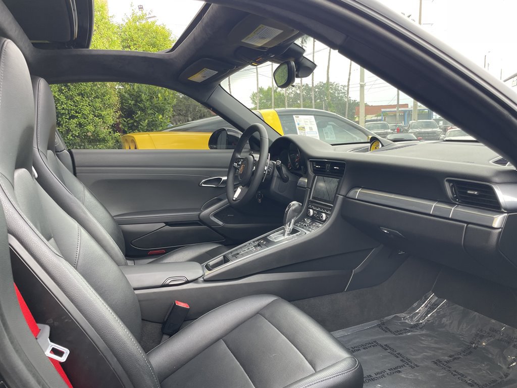 Used 2014 Porsche 911 Carrera image 22