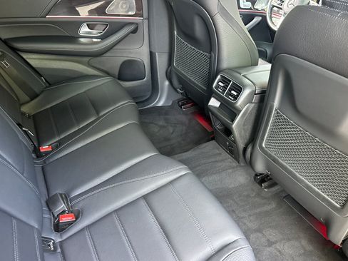 Used 2022 Mercedes-Benz GLE 350 4MATIC image 36