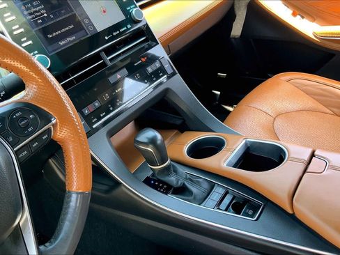 Used 2022 Toyota Avalon Limited w/ Advanced Safety Package FWD image 16