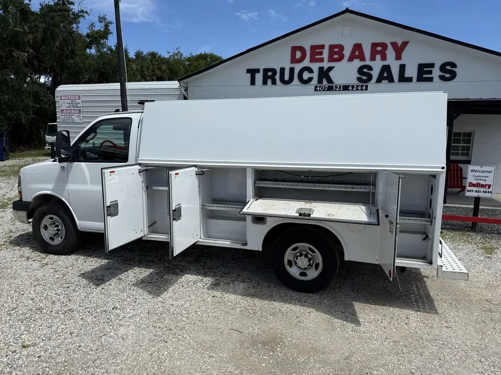 Used 2021 Chevrolet Express 3500 w/ Power Convenience Package RWD image 10