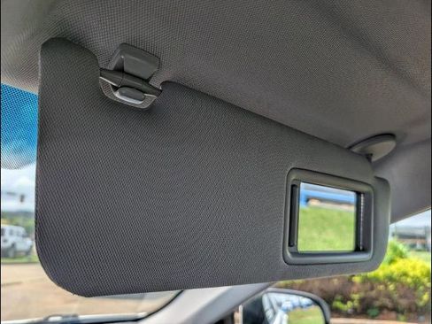 Used 2017 Toyota Camry SE FWD image 21
