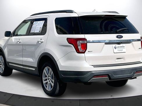 Used 2019 Ford Explorer XLT w/ Equipment Group 202A image 7