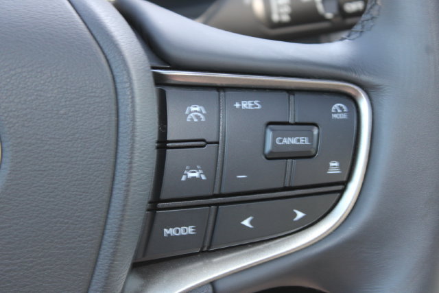 Certified 2025 Lexus UX 300h FWD image 17