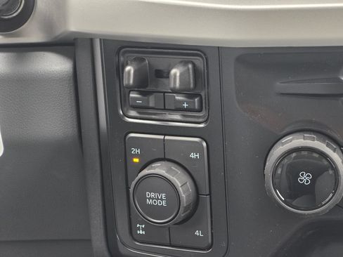 New 2026 Ford F350 XLT w/ 360-Degree Camera Package AWD/4WD image 16
