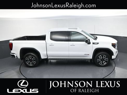 Used 2023 GMC Sierra 1500 AT4 w/ AT4 Premium Package AWD/4WD image 31
