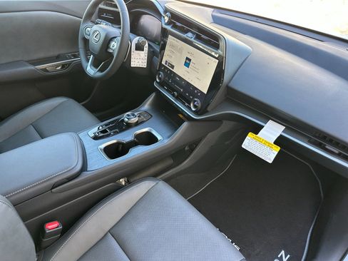 Used 2026 Lexus RZ 350e 2WD w/ Accessory Package (K3) image 18