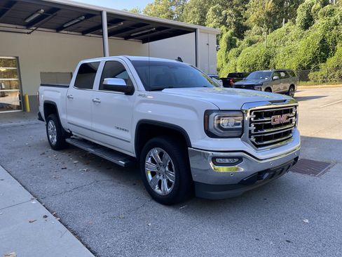Used 2018 GMC Sierra 1500 SLT AWD/4WD image 1