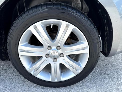 Used 2013 Chrysler 200 Touring image 27