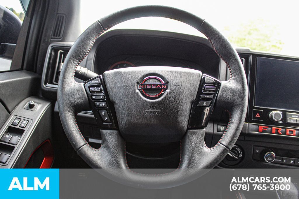 Used 2025 Nissan Frontier PRO-4X AWD/4WD image 24