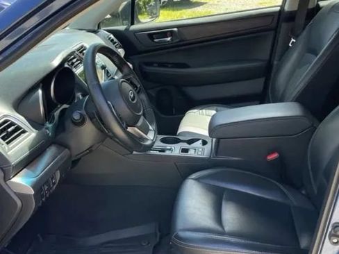 Used 2019 Subaru Outback 2.5i Limited w/ Popular Package #2 AWD/4WD image 9