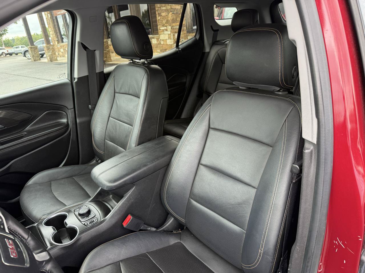 Used 2020 GMC Terrain SLT w/ Preferred Package FWD image 12