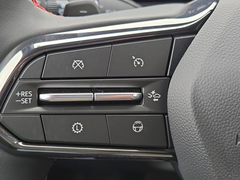 New 2026 Chevrolet Traverse RS w/ LPO, Floor Liner Package image 25