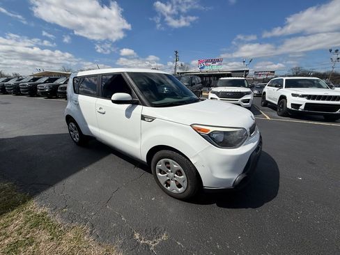 Used 2014 Kia Soul image 1