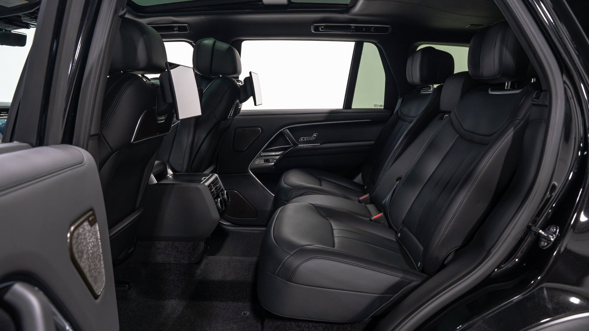 Used 2025 Land Rover Range Rover Long Wheelbase Autobiography AWD/4WD image 56