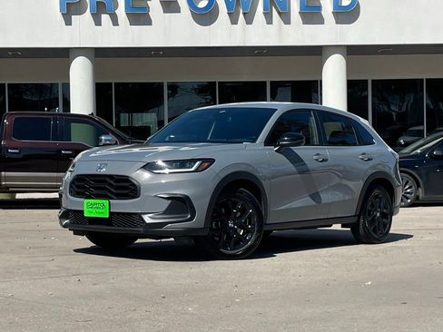 Used 2025 Honda HR-V Sport image 1