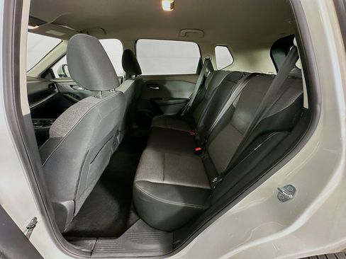 Used 2021 Nissan Rogue SV AWD/4WD image 30