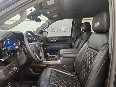 Used 2023 Chevrolet Silverado 1500 RST w/ Convenience Package II AWD/4WD image 12
