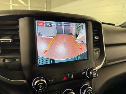 Used 2024 RAM 2500 Big Horn image 24