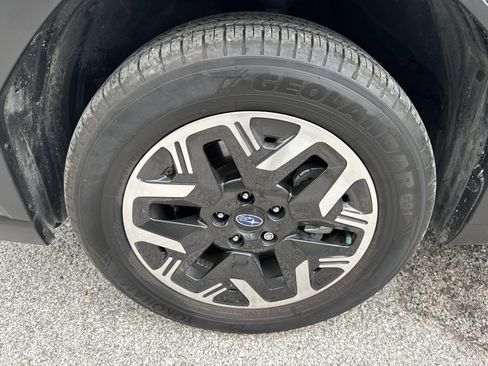 Certified 2025 Subaru Forester Premium w/ Convenience Package #1 AWD/4WD image 9