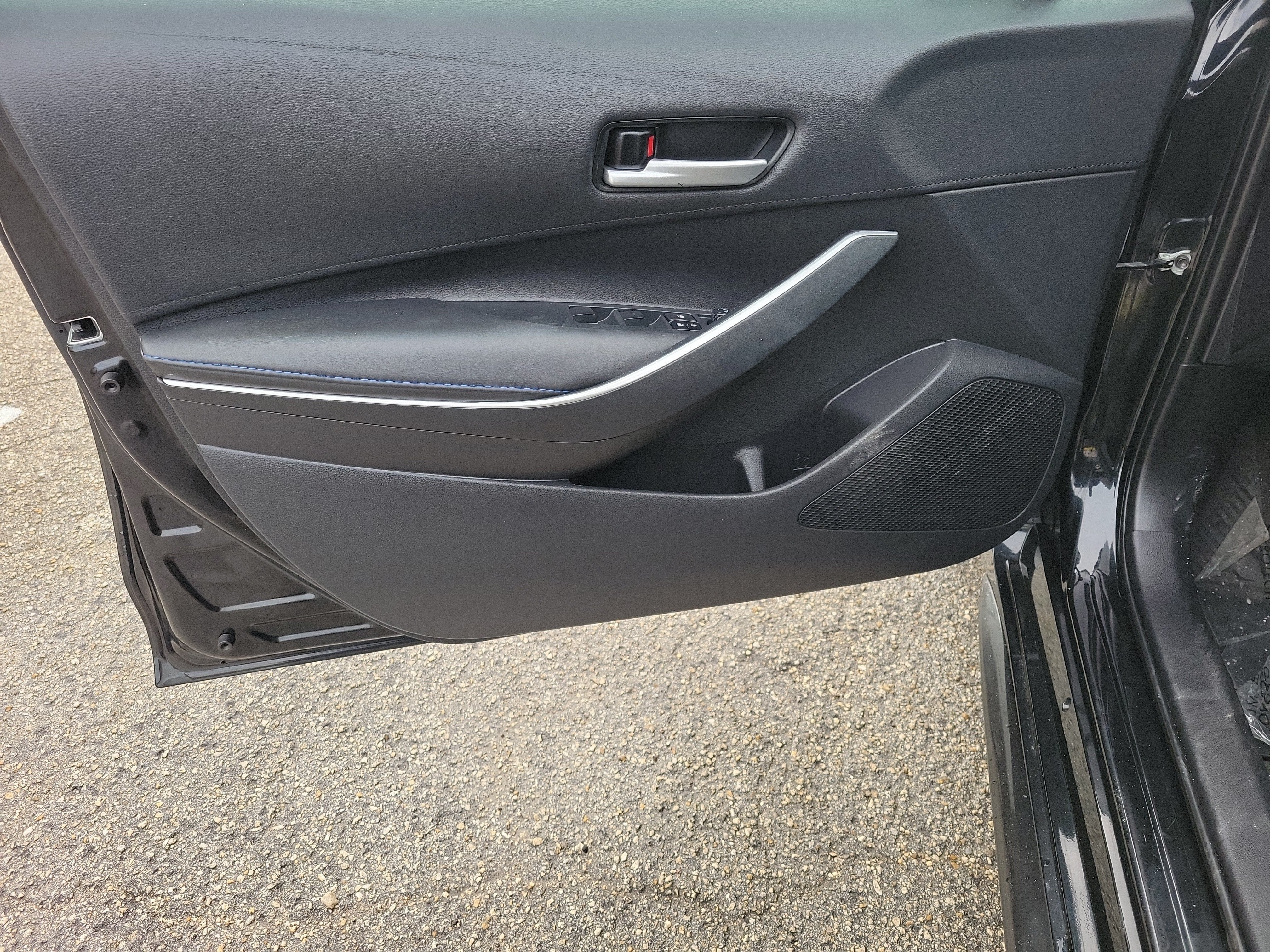 Used 2020 Toyota Corolla SE FWD image 22