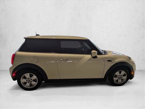 Used 2021 MINI Cooper 2-Door Hardtop w/ Storage Package image 4