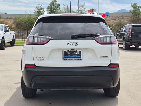 Used 2019 Jeep Cherokee Latitude Plus AWD/4WD image 4