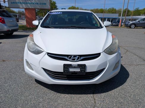 Used 2013 Hyundai Elantra GLS w/ Preferred Pkg FWD image 10