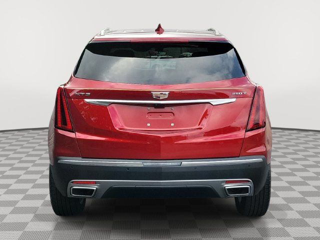 Certified 2024 Cadillac XT5 Premium Luxury w/ Technology Package FWD image 5