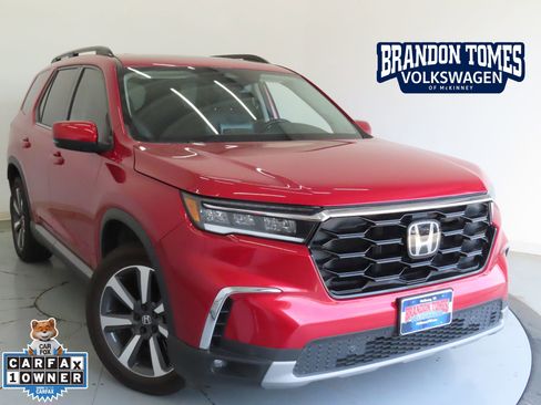 Used 2023 Honda Pilot Touring image 1
