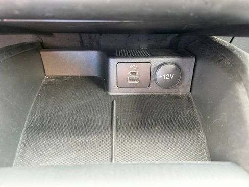 Used 2025 Ford Escape ST-Line FWD image 27