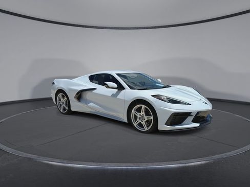 Used 2024 Chevrolet Corvette Stingray Preferred Cpe w/ 2LT RWD image 2