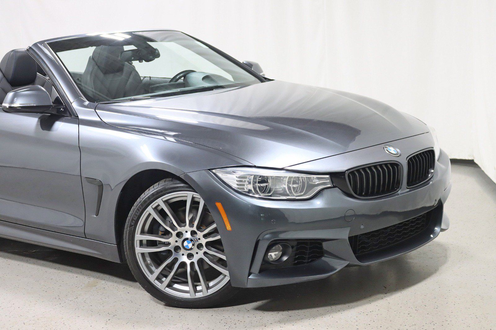 Used 2017 BMW 430i Convertible RWD image 3