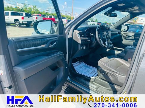 Used 2021 GMC Yukon Denali RWD image 12