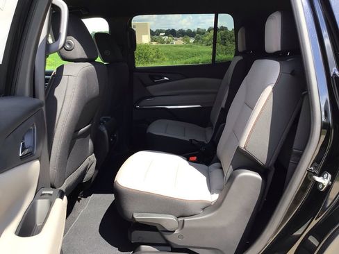 New 2026 Chevrolet Traverse LT w/ Driver Confidence Package image 12