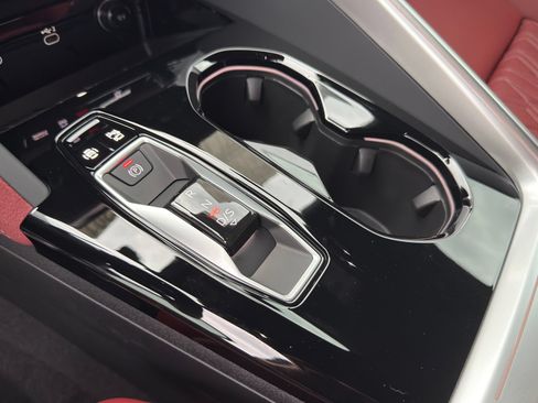 New 2026 Audi SQ5 Prestige AWD/4WD image 20