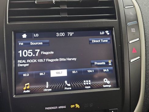 Used 2019 Lincoln MKC Premiere FWD image 16